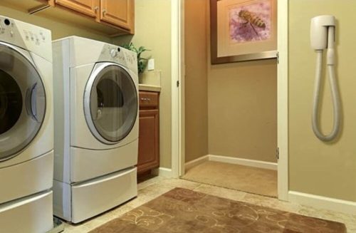 Faliporszívó fekete központi porszívó